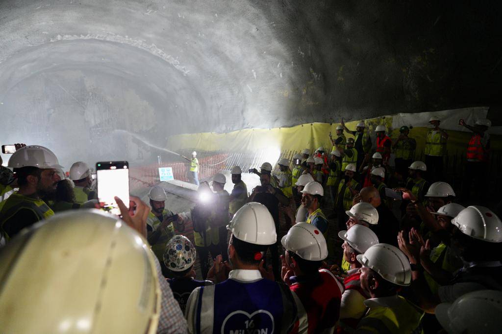 İstanbul’un batısına ilk metro geliyor 10